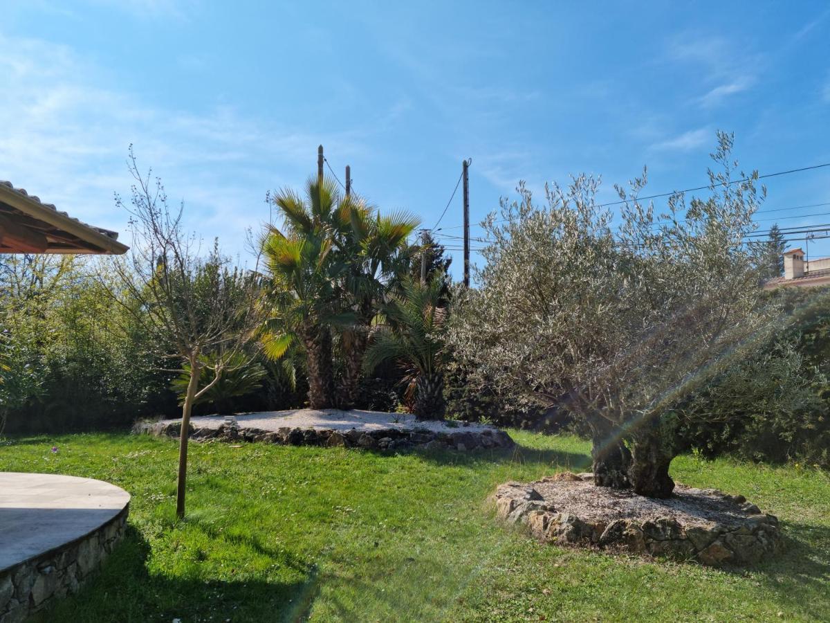 Готель L'Eden Provencal Фаєнс Екстер'єр фото